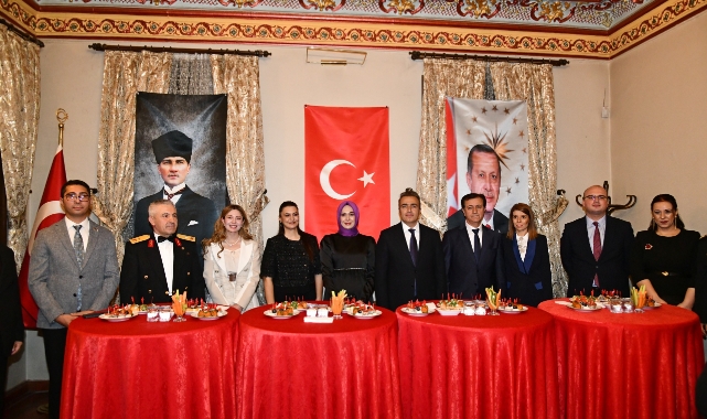 Cumhuriyetin 102. Yılı Valilik Kabul Töreniyle Kutlandı