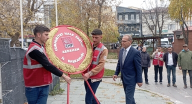 Dündar: Cumhuriyet'in Emanetini Geleceğe Taşıyacağız!