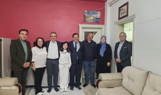 İl Milli Eğitim Müdürü Yusuf Uzantı’dan Öğrenciye Anlamlı Ziyaret