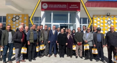 Kafkas Arısı Merkezinde Arıcılık ve Arı Ürünleri Eğitimi Düzenlendi