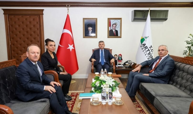 Kafkas Arısının Geleceği İçin Valilik Ziyareti