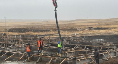 Kars TDİ Besi ve Süt OSB’de TKDK Destekli 100 Başlık Besi İşletmesinin Temeli Atıldı