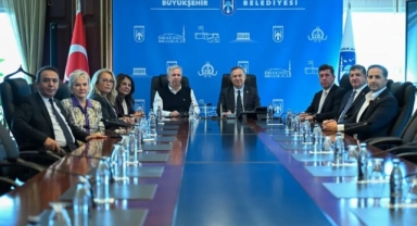 Vekil Özgür Erdem İncesu’dan Mansur Yavaş’a Ziyaret