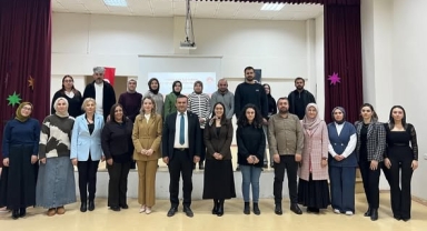 Ardahan Aile ve Sosyal Hizmetler'den Personellere 'Psikolojik İlkyardım' Eğitimi