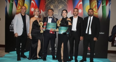 Ardahan Vakfı’na Türk Dünyası’ndan Çifte Ödül