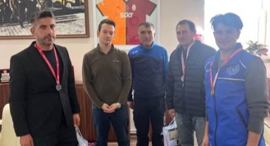 Atatürk’ü Anma Halk Koşusunda Dereceye Giren Sporcular Ödüllendirildi