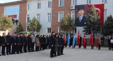 Hanak’ta 10 Kasım Atatürk’ü Anma Programı Düzenlendi