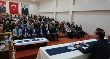 Kaymakam Kestioğlu, Ardahan Üniversitesi’nde Kariyer Söyleşisine Katıldı