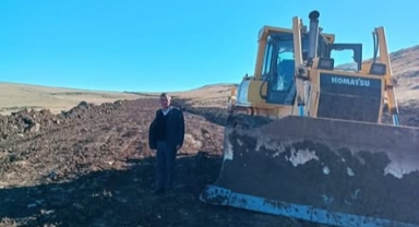 Küçük Sütlüce Köyünde Yolunda Çalışmalar Sürüyor