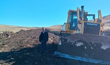 Küçük Sütlüce Köyünde Yolunda Çalışmalar Sürüyor