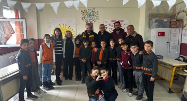 İstanbul'daki Ardahanlı İş İnsanlarından Köy Okullarına Anlamlı Destek