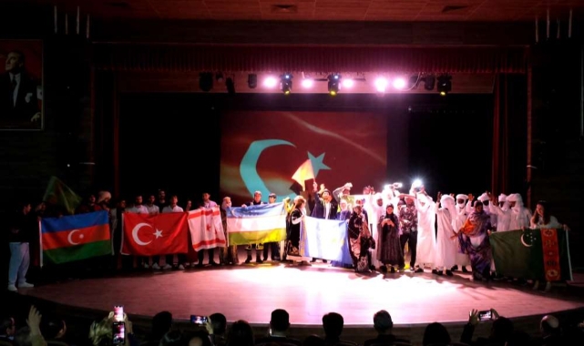 Kültürler ARÜ’de Buluştu: Uluslararası Öğrencilerden Renkli Kültürel Etkinlik