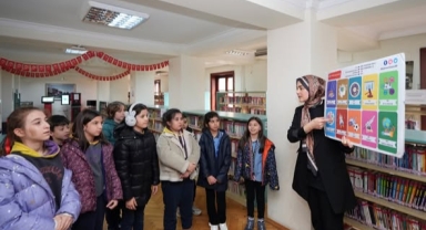 ÖĞRENCİLER KÜTÜPHANELERDE GELECEĞE HAZIRLANIYOR