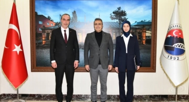 Vali Hayrettin Çiçek, Ombudsmanlık Kulübü Heyetini Kabul Etti