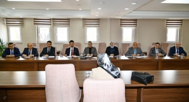 Vali Hayrettin Çiçek Vatandaşların Taleplerini Tek Tek Dinledi