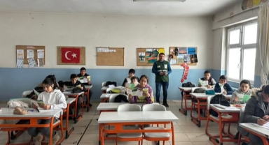 Yeşilay Ardahan’dan İlkokul Öğrencilerine Teknoloji Bağımlılığı Eğitimi