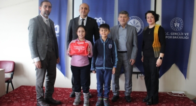 Ardahan’da Genç Gönüllülerden