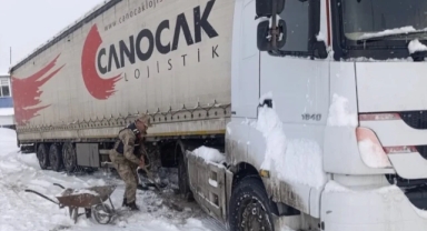 Çıldır–Göle Yolunda Kar Esareti