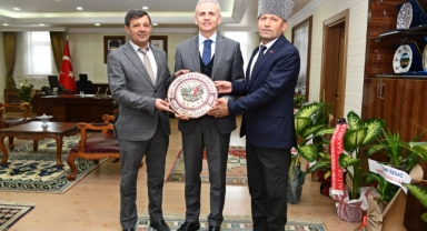 Vali Çiçekli Şehit Yakınları ve Gazilerle Bir Araya Geldi