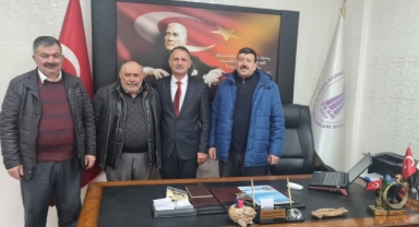 Başkan Mahmut Avşar'dan Esnaf Odası'na Ziyaret