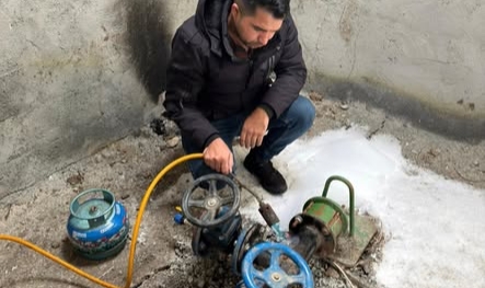 Göle Çakıldere Köyü'nde İçme Suyu Arızası Kısa Sürede Giderildi