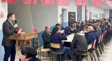 AK Parti Ardahan Teşkilatı İftar Sofrasında Buluştu