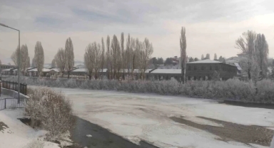 Ardahan’da kar yerini soğuk havaya bıraktı