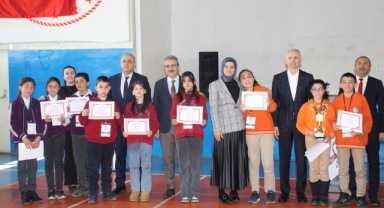 Ardahan’da Ortaokullar Arası Bilgi Yarışması İl Finali Yapıldı