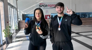 Ardahanlı Sporcular Burdur'da Madalyaları Topladı