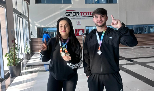 Ardahanlı Sporcular Burdur'da Madalyaları Topladı