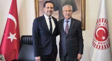 CHP’li Vekiller ve Belediye Başkanları Bir Araya Geldi