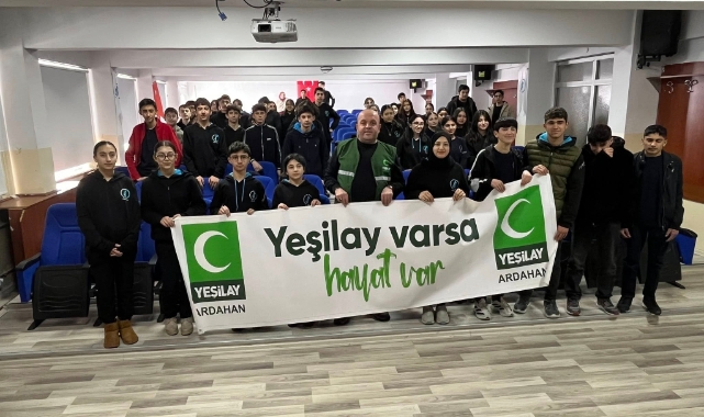Yeşilay Haftası’nda Öğrencilere Bağımlılıkla Mücadele Eğitimi