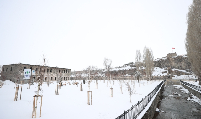Lağım Suları Parkı Esir Aldı, Tarihi Yapılar Tehlikede