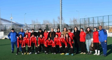 Songül Çelik, Kadın Futbolunu ayağa kaldırıyor