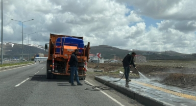 Belediyeye Yönelen Tepkilerin Ardından Kendi Sorumluluk Alanında Çalışma Başlattı