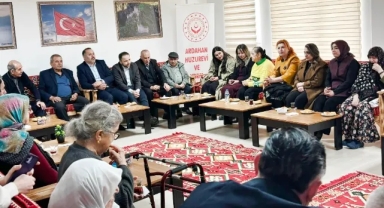 Kaan Koç ve Hakan Aydın Bayramda Büyükleri Unutmadı