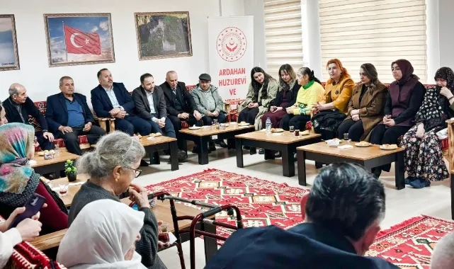 Kaan Koç ve Hakan Aydın Bayramda Büyükleri Unutmadı