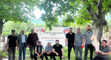 TÜRKAV Ardahan’dan Borçalı’da Kurban Organizasyonu