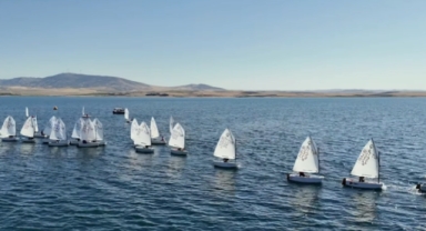Türkiye'nin en iyi optimist yelkencileri Ardahan'da rüzgarla yarışacak